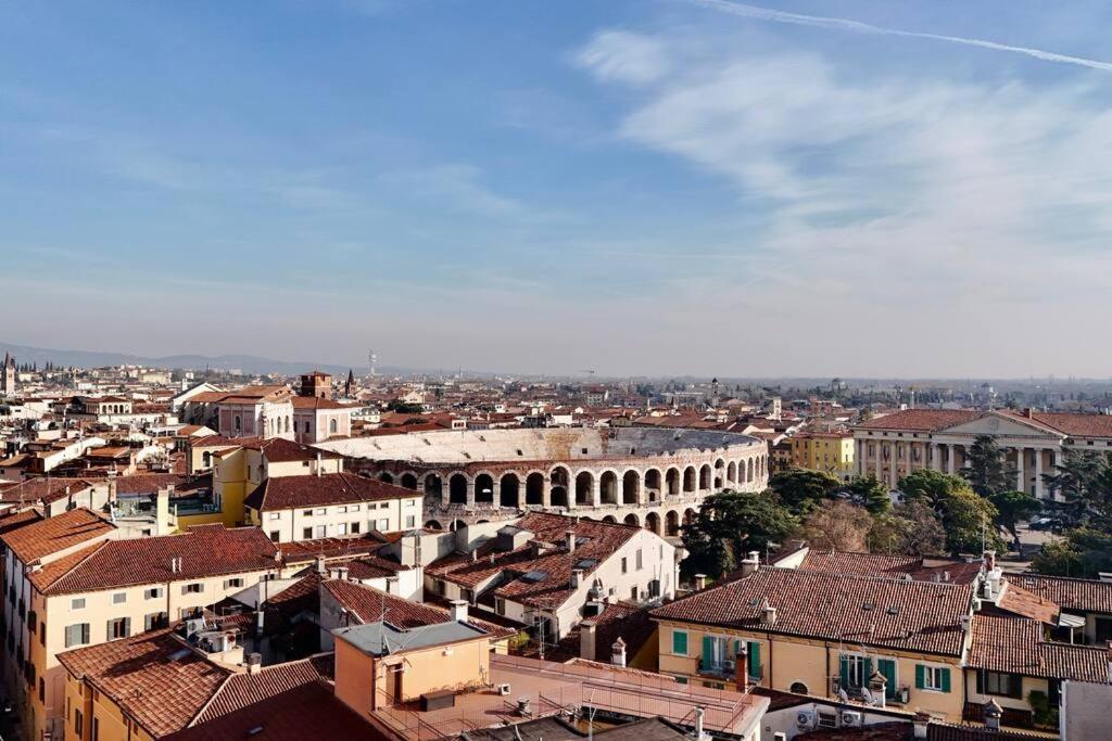 Attico Arena,200mqnetflix-wifi-air Conditioning Apartamento Verona