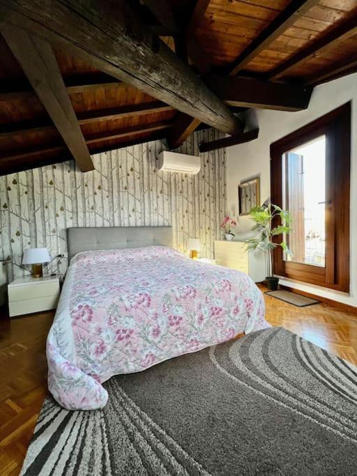 Apartamento Attico Arena,200mqnetflix-wifi-air Conditioning *